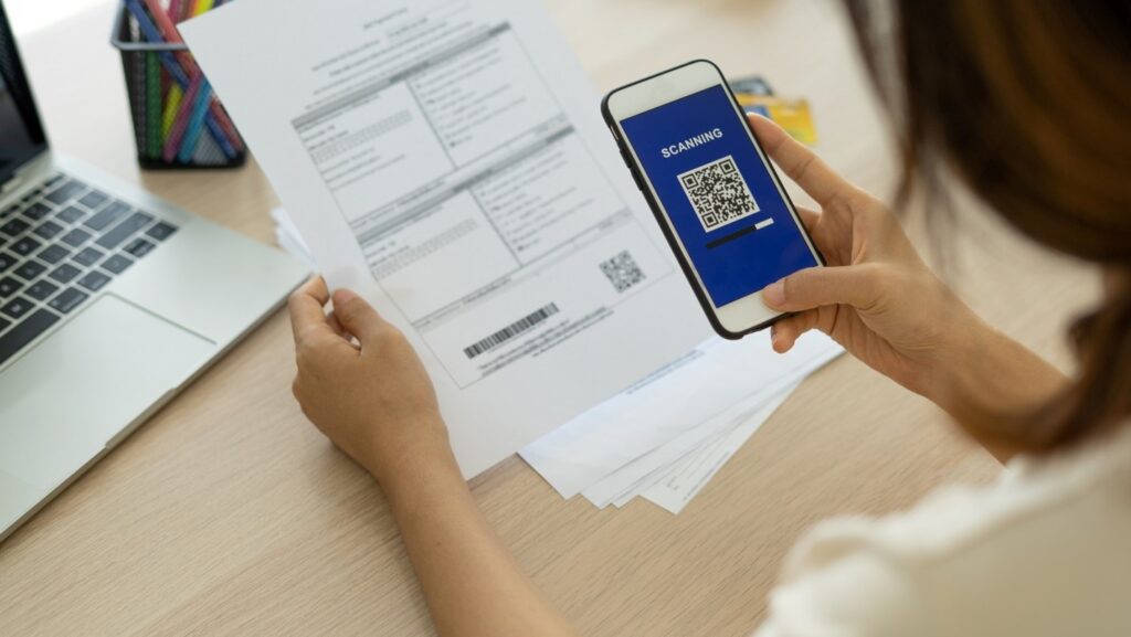 Using QR Codes on Paper Receipts for Seamless Omnichannel